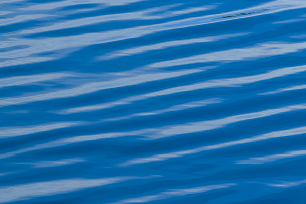 Abstract;Abstraction;Blue;Calm;Concepts;Healing;Health care;Healthcare;Line;Minimalism;Mirror;Nature;Oneness;Pastoral;Ripple;Shape;Sunlight;Sunshine;Water;Waterscape;Waves;color;pattern;peaceful;reflection;reflections;restful;serene;soothing;tranquil;zen